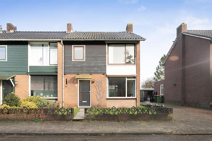 Bekijk foto 30 van Derk Wiggersstraat 11