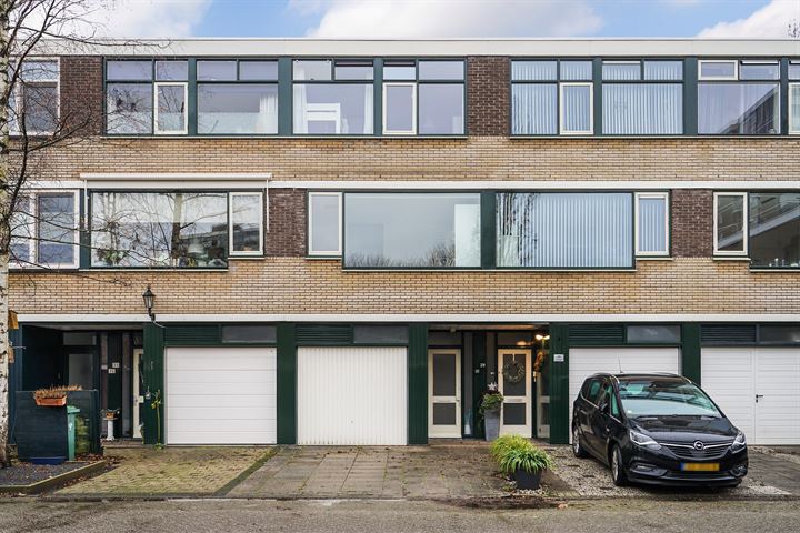 Bekijk foto 2 van De Colignystraat 31