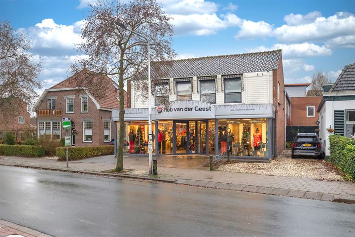 Noordeinde 4-b, Roelofarendsveen