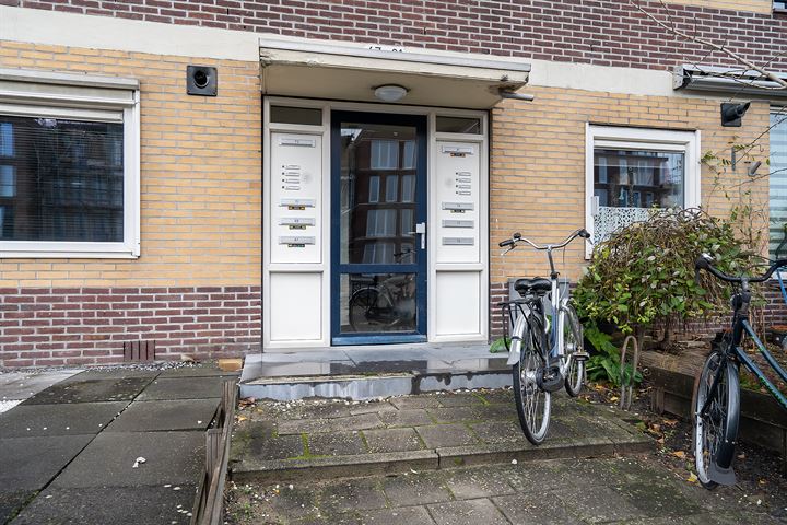 Bekijk foto 2 van Thorbeckestraat 71