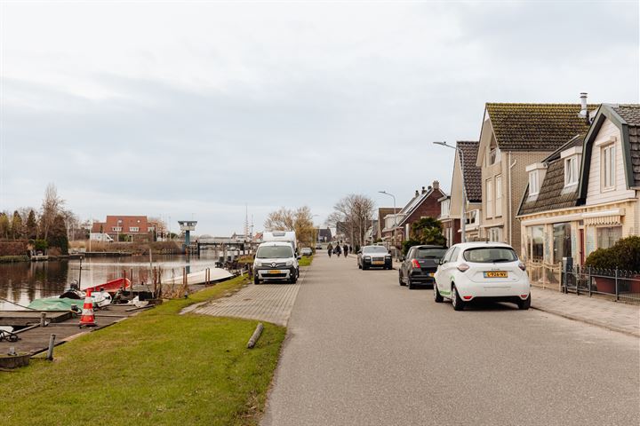 Bekijk foto 4 van Aalsmeerderdijk 311