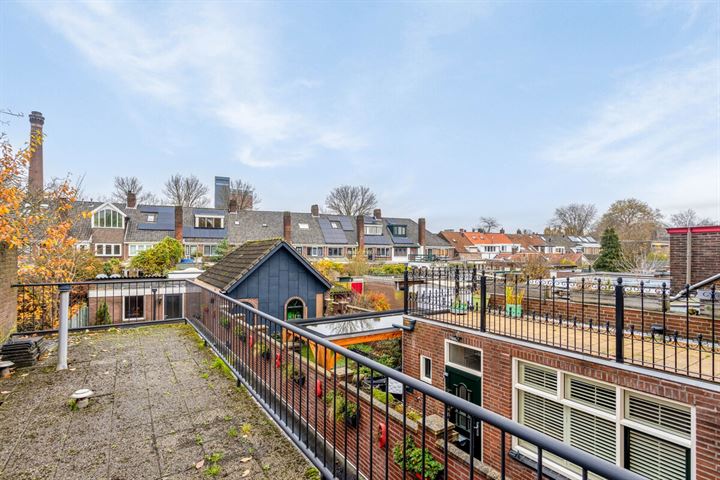 View photo 24 of Hoogvensestraat 115