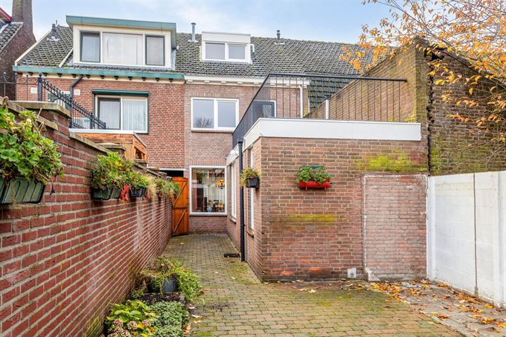 View photo 38 of Hoogvensestraat 115