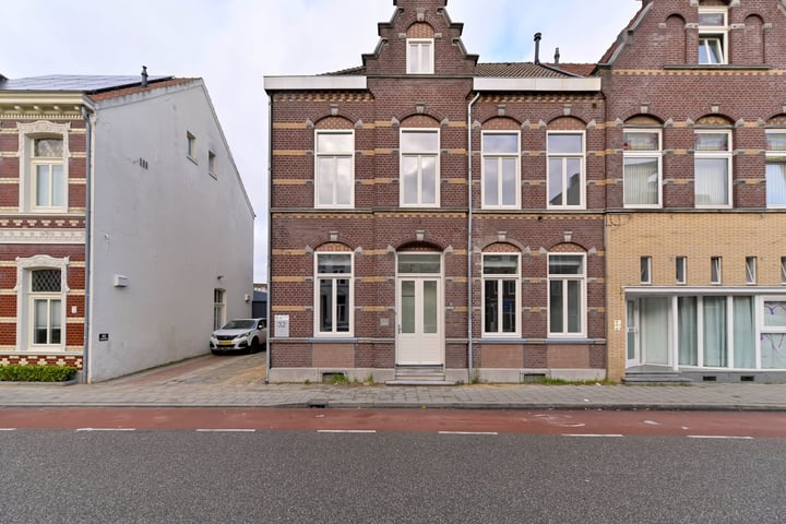 Bekijk foto 1 van Roermondsestraat 32