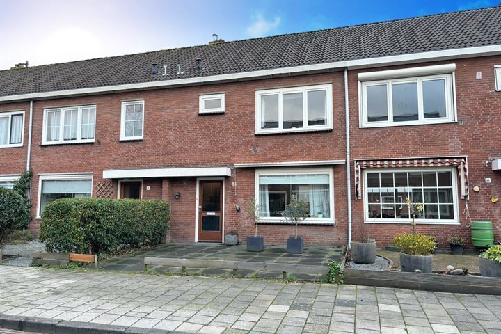 Bekijk foto 2 van Meeuwenstraat 83