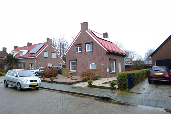 Bekijk foto 37 van van Liedekerkestraat 14