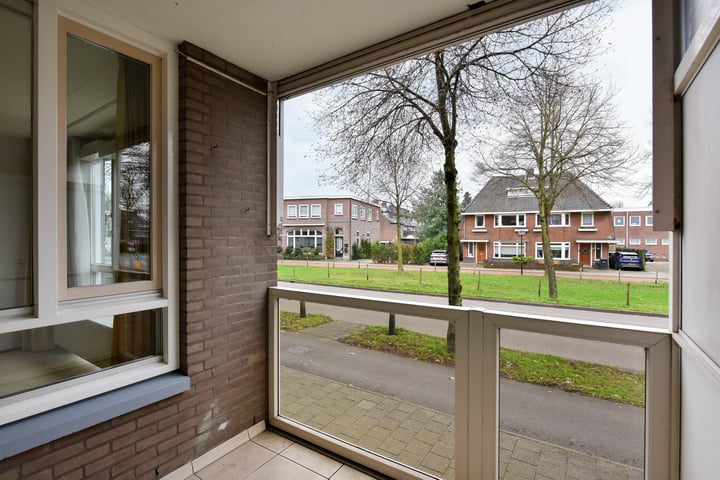 Foto 10 van Montaubanstraat 11