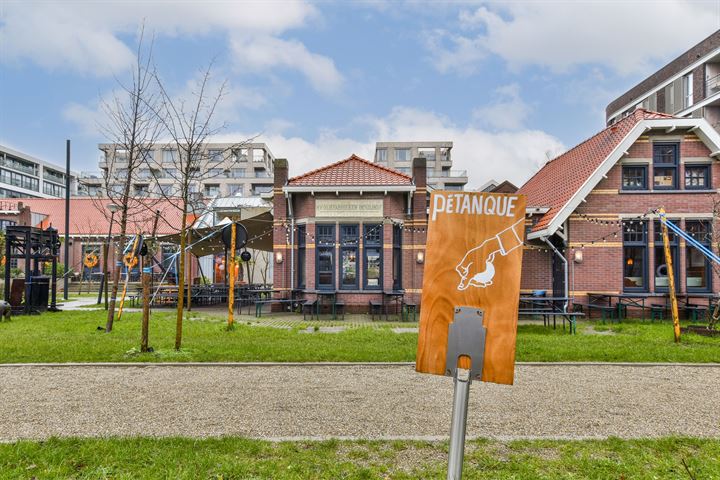 Bekijk foto 28 van Vluchtladderstraat 9