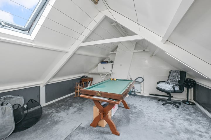 Bekijk foto 25 van Celebesstraat 42