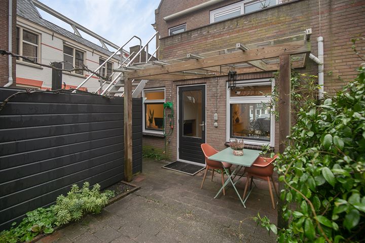 View photo 27 of Oude Zijds Burgwal 16-B