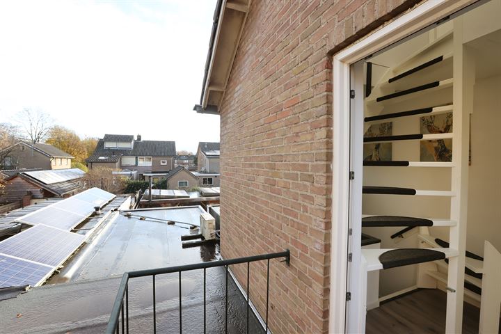 View photo 22 of Eligiusstraat 68