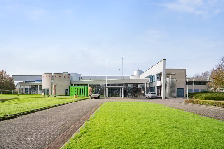 Oostwal 2