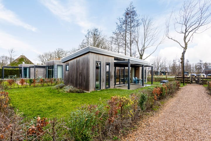 Photo 3 of Zuideruitweg 68-57