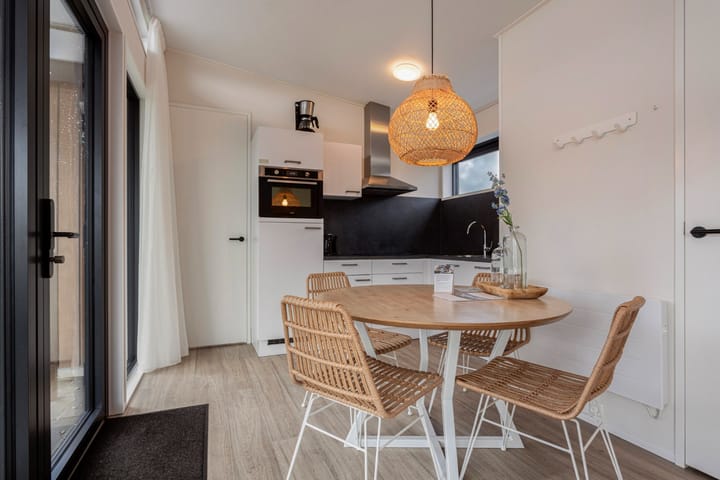 Photo 10 of Zuideruitweg 68-57