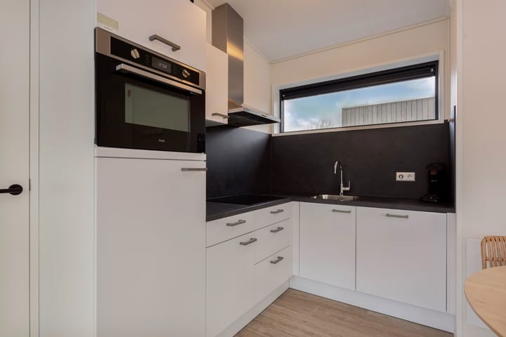 Photo 12 of Zuideruitweg 68-57