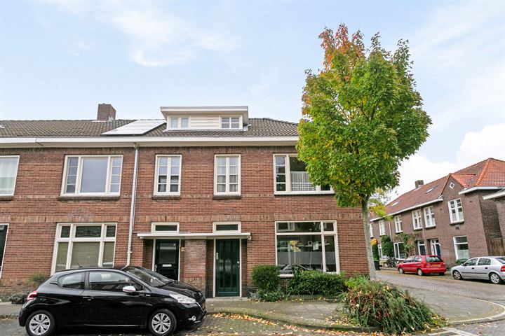 Bekijk foto 2 van Pieter Breughelstraat 15