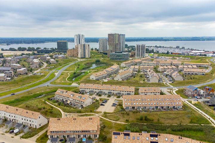 Bekijk foto 46 van Duinbeekstraat 28