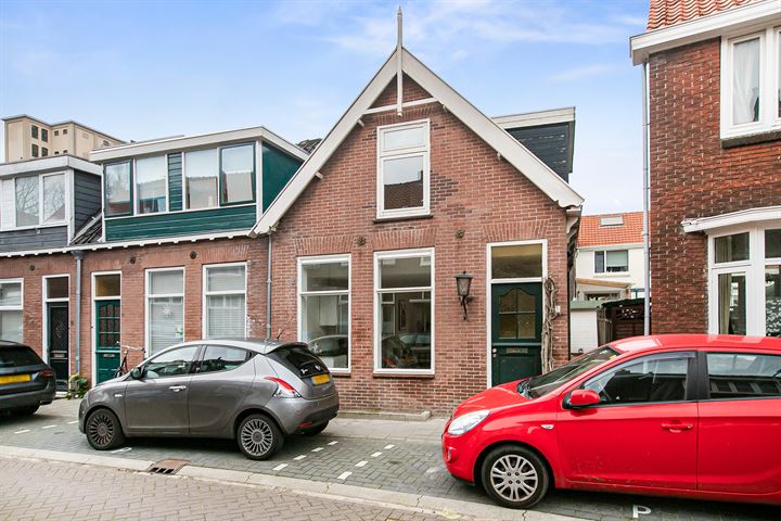 Bekijk foto 3 van Zwaardemakerstraat 13