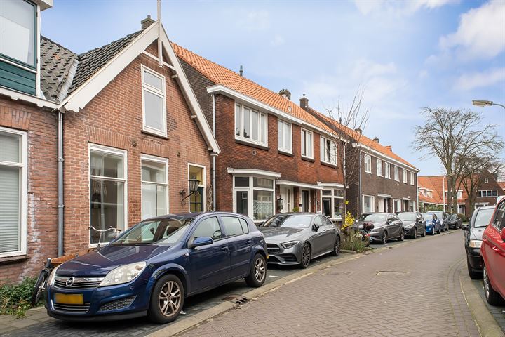 Bekijk foto 2 van Zwaardemakerstraat 13