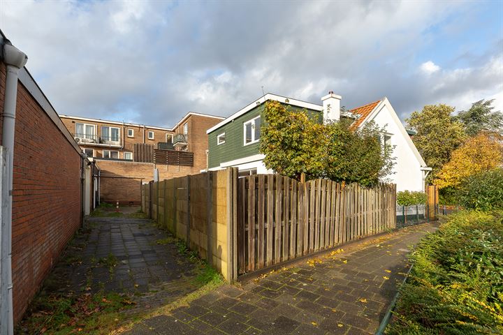 Bekijk foto 29 van Loosdrechtseweg 32