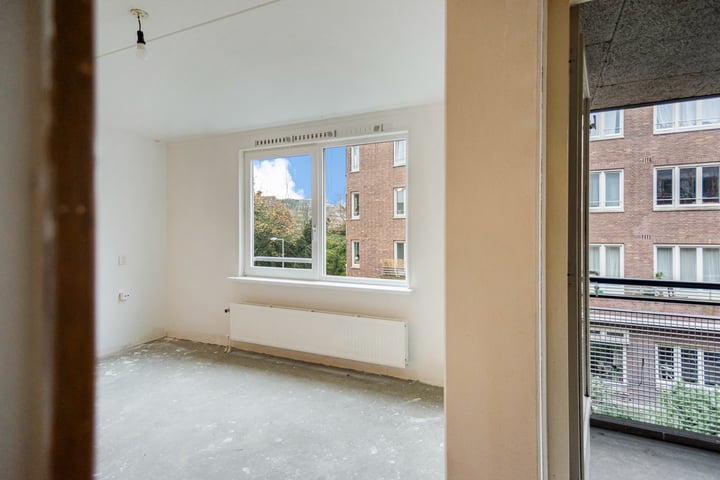 View photo 13 of Overamstelstraat 91