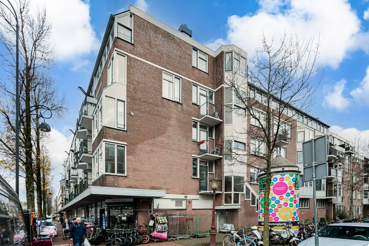 Bekijk foto 36 van Wagenaarstraat 293