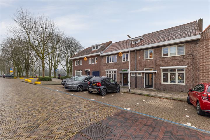 Bekijk foto 32 van Burg. Savelbergstraat 12