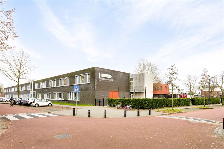 Bekijk foto 20 van Herman Moerkerklaan 4