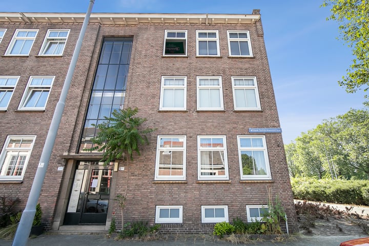 Bekijk foto 46 van Willem Schürmannstraat 5-A