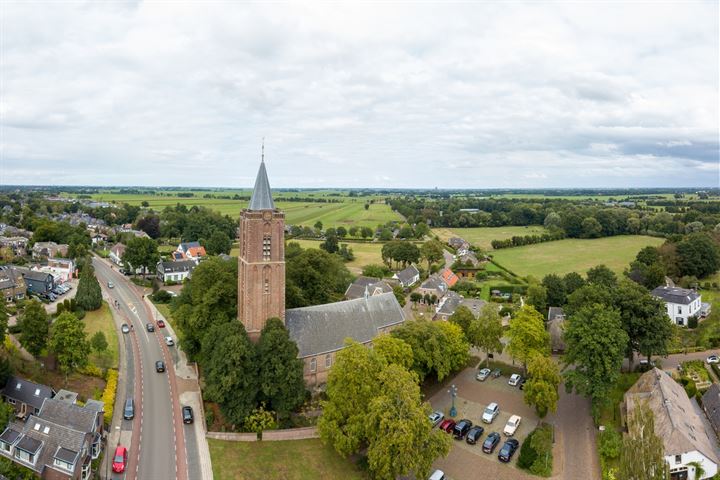 Bekijk foto 34 van Koninginnelaan 131