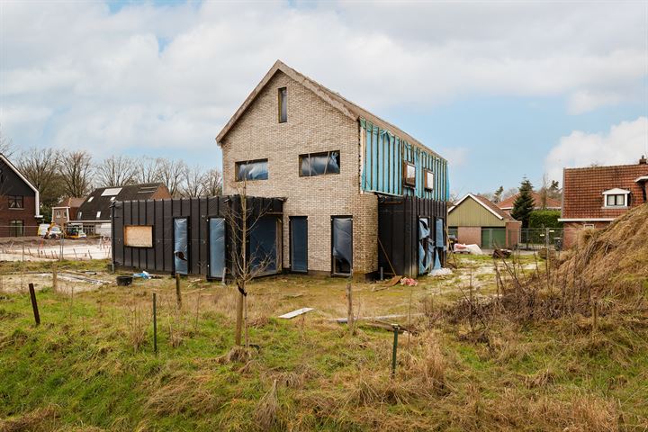 Bekijk foto 4 van Oude Rossumerstraat 1