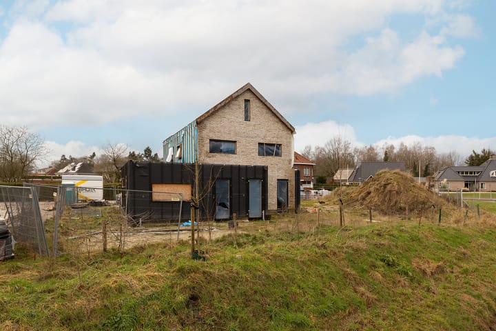 Foto 6 van Oude Rossumerstraat 1