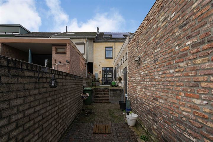 Bekijk foto 36 van Holstraat 21