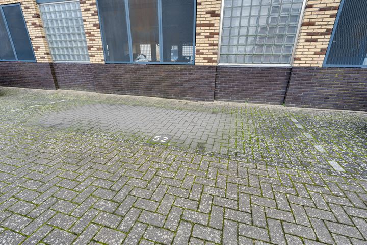 Bekijk foto 37 van Kometenstraat 52