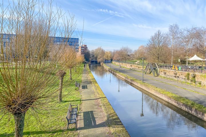 Bekijk foto 42 van Hengeveldstraat 84-+ PP