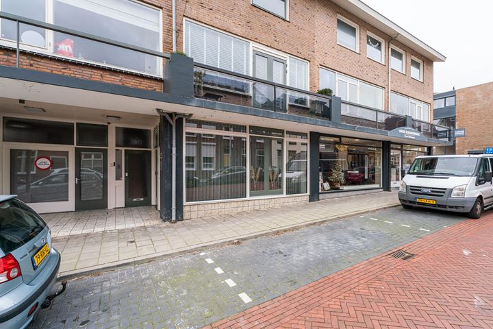 Bekijk foto 42 van Burgersdijkstraat 19