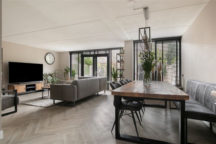 Bekijk foto 14 van Prins Alexanderpad 21