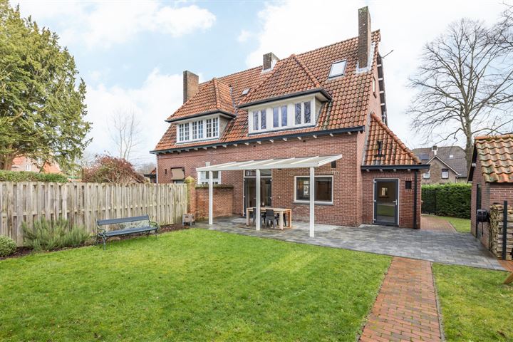 Bekijk foto 38 van Treebeekstraat 43