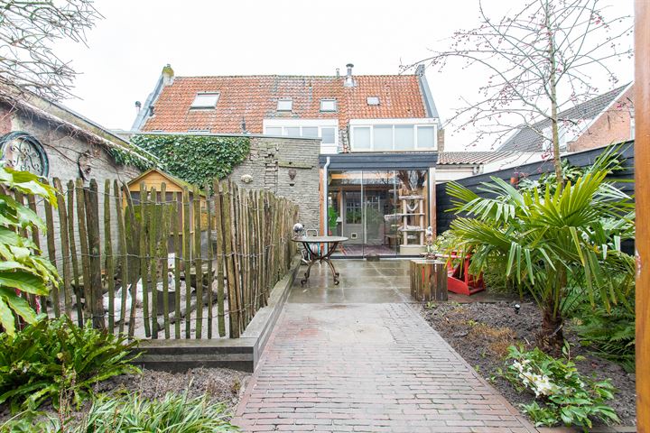 Bekijk foto 2 van Nonnenstraat 76