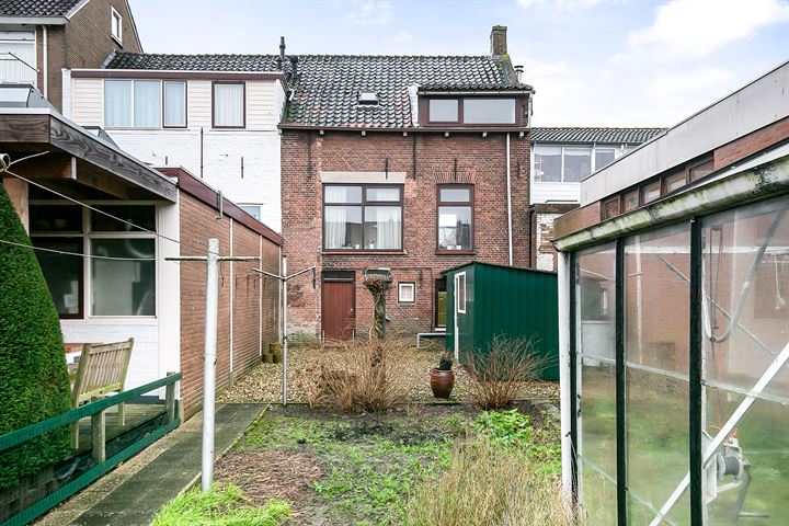 Bekijk foto 44 van Emmastraat 68