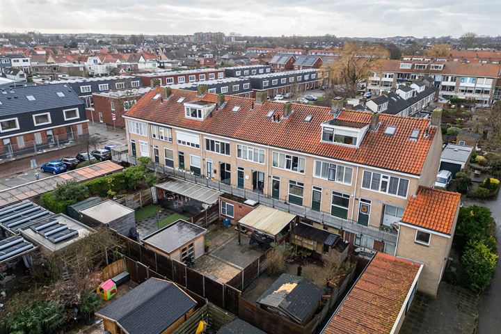 View photo 32 of Petronella van Saxenstraat 81