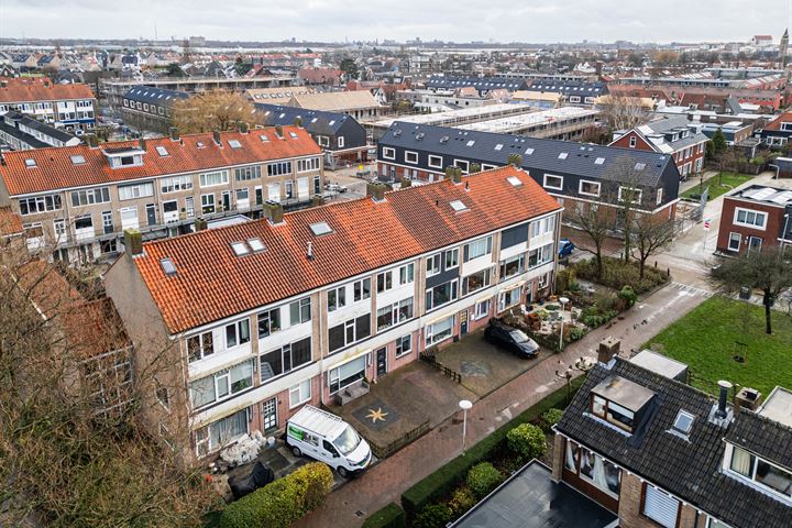 View photo 31 of Petronella van Saxenstraat 81