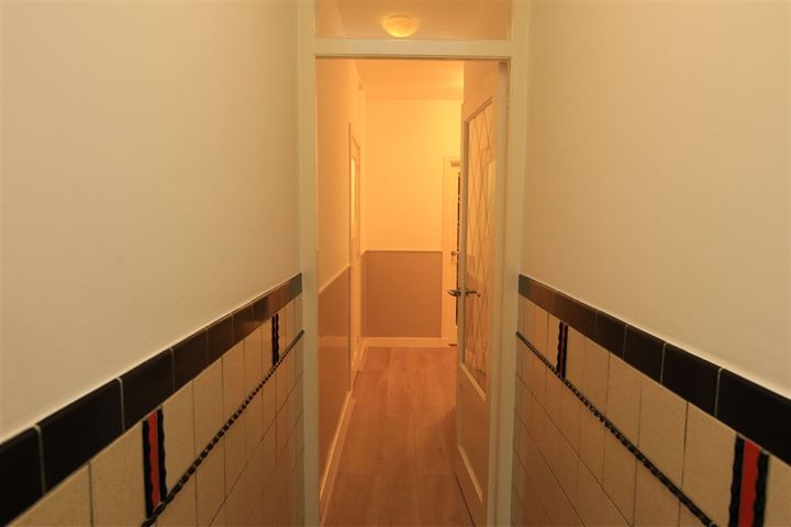 View photo 30 of Van der Horststraat 6-B