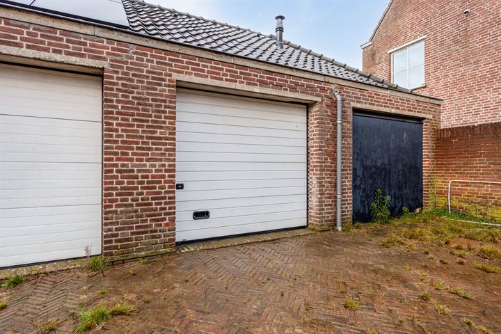 Bekijk foto 36 van Geert Grootestraat 29