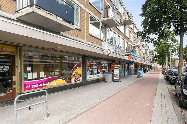 Bekijk foto 27 van Sint-Maartensdijkstraat 52