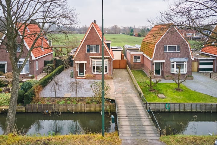 View photo 6 of Purmerenderweg 108