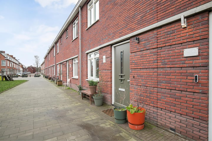 Bekijk foto 3 van Daltonstraat 63