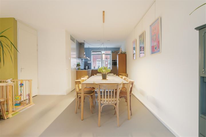 Bekijk foto 17 van Daltonstraat 63