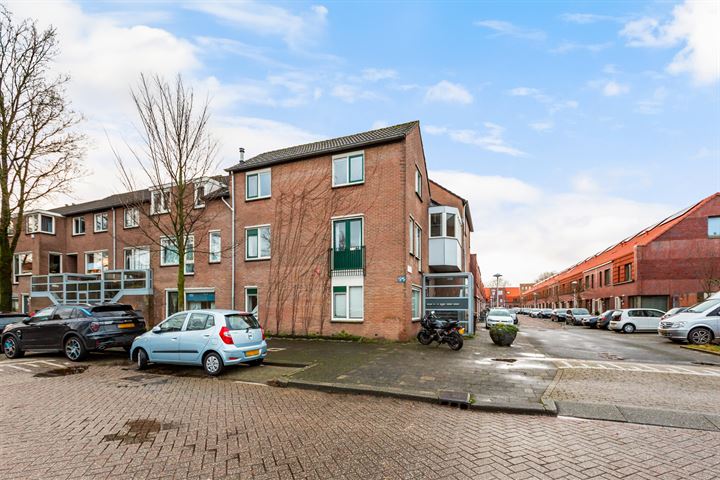 Bekijk foto 3 van Aardbeistraat 45