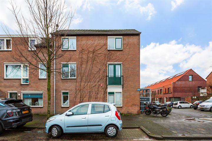 Bekijk foto 4 van Aardbeistraat 45